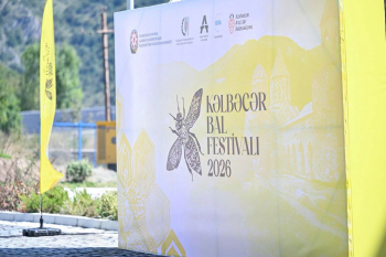 Kəlbəcərdə Bal Festivalı keçirilib