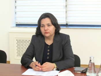 Kənd təsərrüfatı nazirinin müavini İlhamə Qədimova Xızıda vətəndaşları qəbul edib, fermerlərlə görüşüb